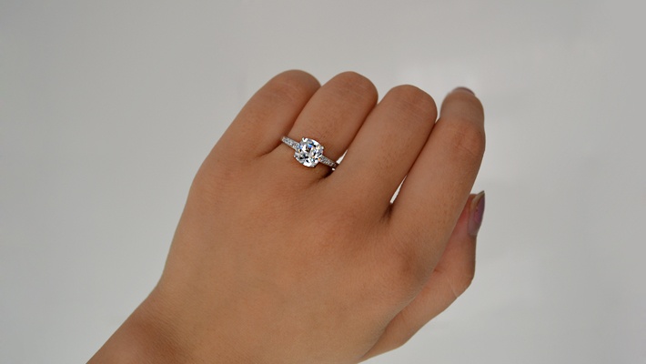 Cubic Zirconia Diamond Alternative